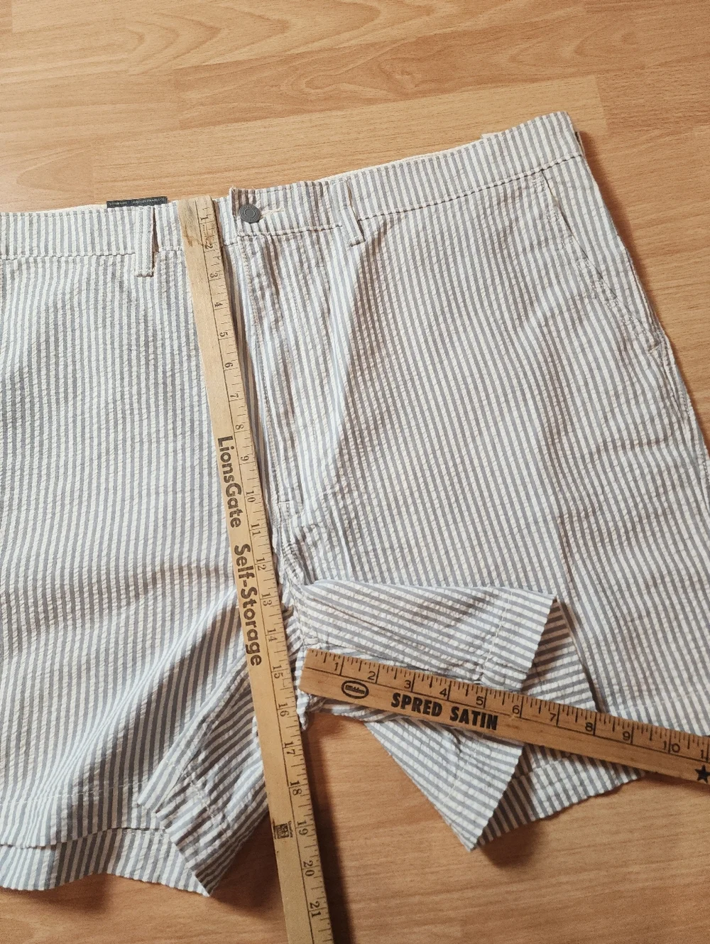 NWT Levi's 100% Cotton Seersucker Grey Stripe Chino‎ Authentic 6